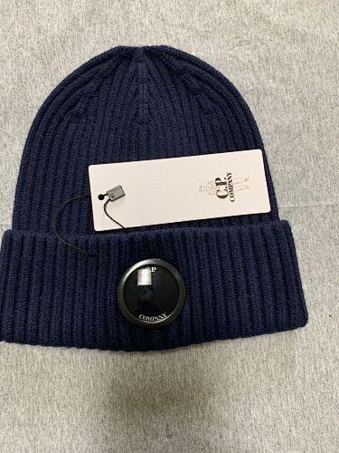 Ribbed Beanie with Lens Detail