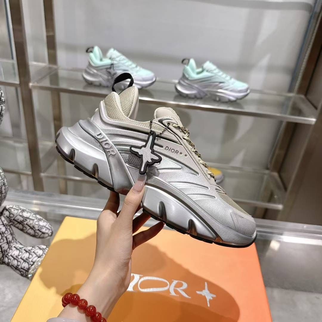 Premium Tech-Runner Sneakers