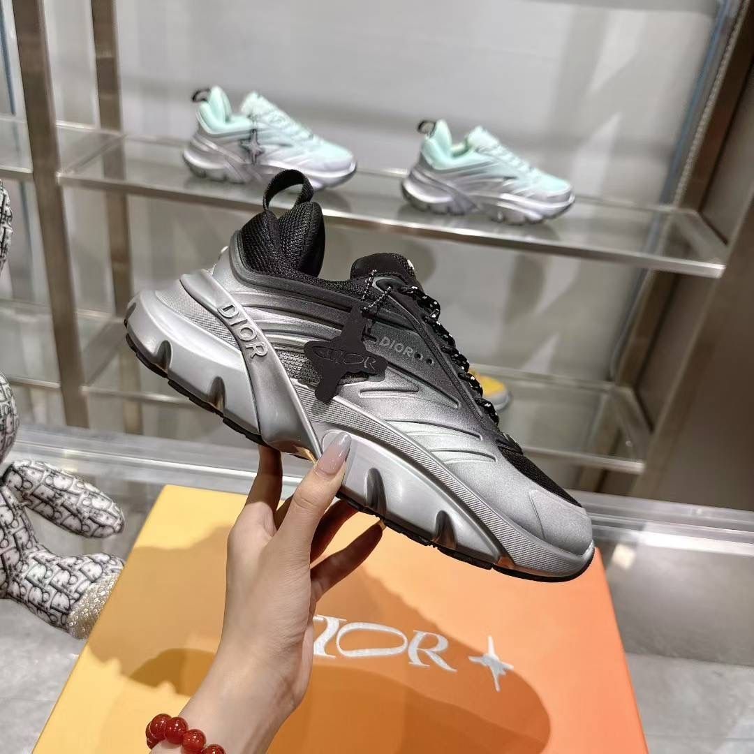 Premium Tech-Runner Sneakers