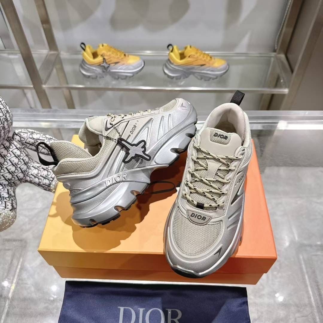 Premium Tech-Runner Sneakers